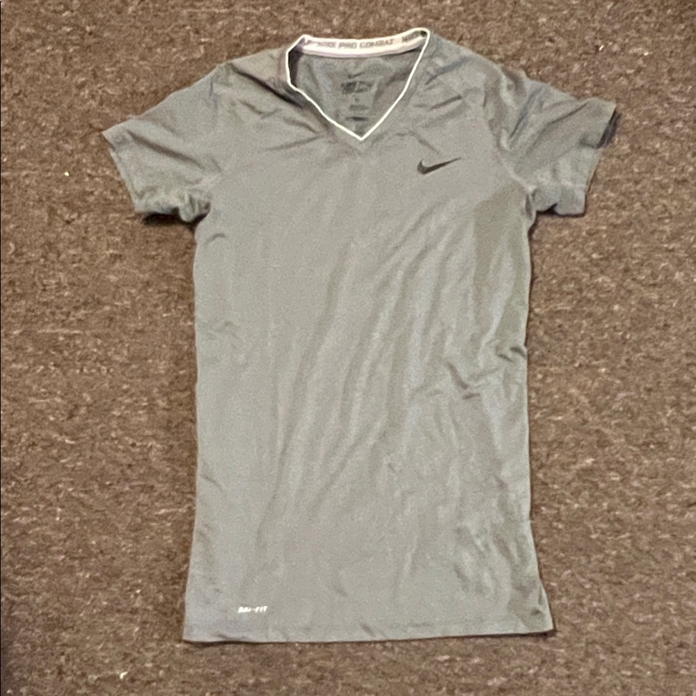 Nike Gray Short Sleeve Tee